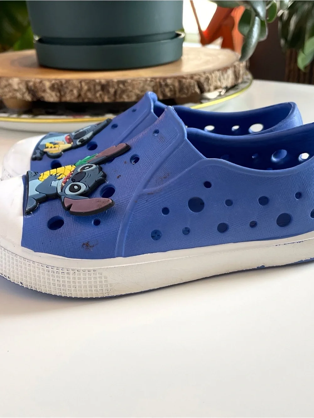 Harper Canyon X Disney Lilo & Stitch Blue Water Shoes | Size 11